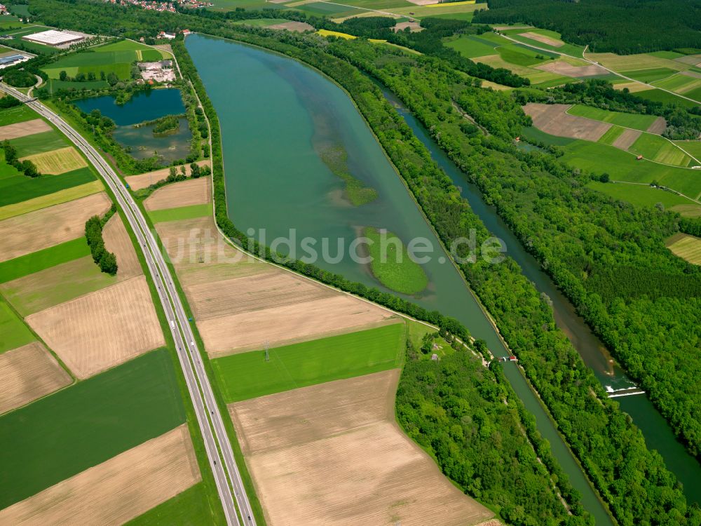 Luftbild Dettingen an der Iller - Kanalverlauf und Uferbereiche des Verbindungskanales Illerkanal in Dettingen an der Iller im Bundesland Baden-Württemberg, Deutschland