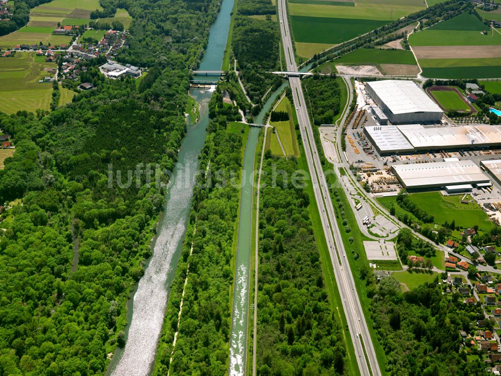 Fellheim aus der Vogelperspektive: Kanalverlauf und Uferbereiche des Verbindungskanales Illerkanal, Fluss Iller und Autobahn A7 in Fellheim im Bundesland Bayern, Deutschland