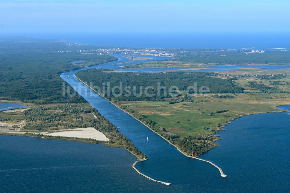 Luftbild Swinemünde - Kanalverlauf und Uferbereiche des Verbindungskanales Kaiserfahrt - Kanal Piastowski auch Piastenkanal in Swinemünde in Woiwodschaft Westpommern, Polen