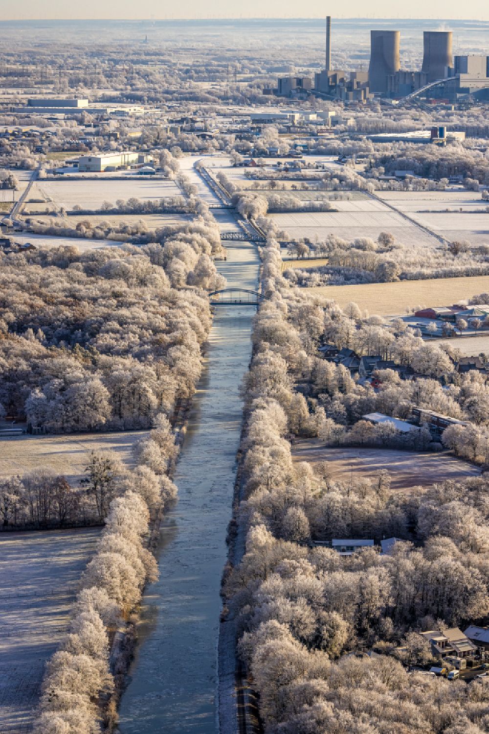 Luftbild Hamm - Kanalverlauf und Uferbereiche des Verbindungskanales Lippe in Hamm im Bundesland Nordrhein-Westfalen, Deutschland