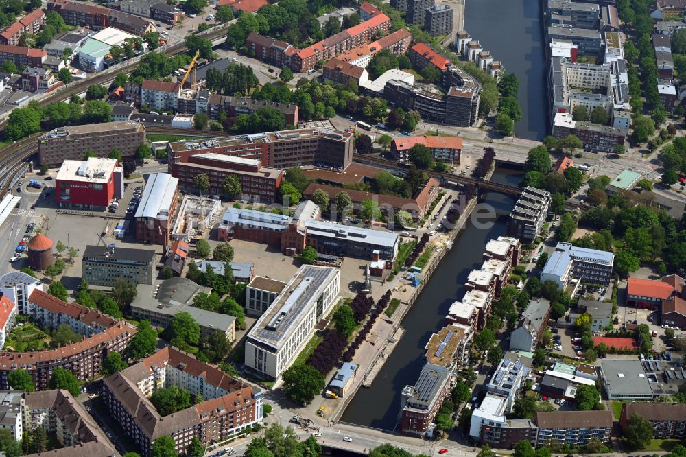 Luftaufnahme Hamburg - Kanalverlauf und Uferbereiche des Verbindungskanales des Osterbekkanal in Hamburg, Deutschland