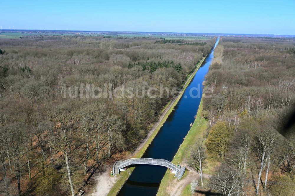 Göhren von oben - Kanalverlauf und Uferbereiche des Verbindungskanales Störwasserstraße in Göhren im Bundesland Mecklenburg-Vorpommern, Deutschland