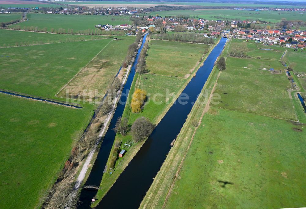 Luftbild Göhren - Kanalverlauf und Uferbereiche des Verbindungskanales Störwasserstraße in Göhren im Bundesland Mecklenburg-Vorpommern, Deutschland
