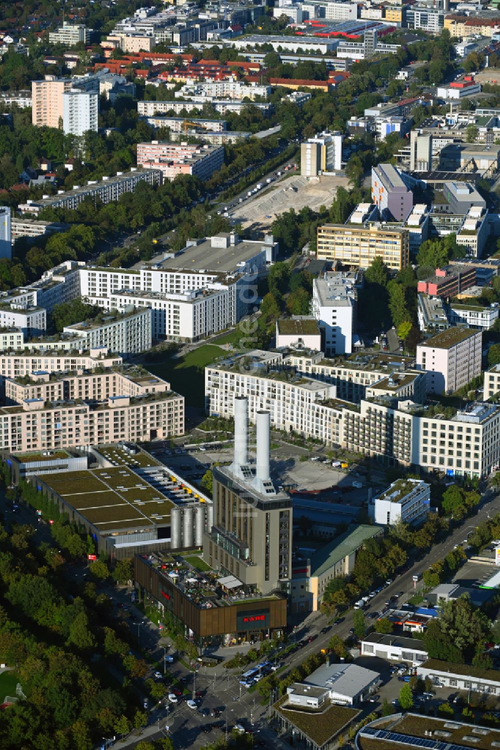Luftaufnahme München - KARE Möbelhaus im Kraftwerk in der Drygalski-Allee in München im Bundesland Bayern