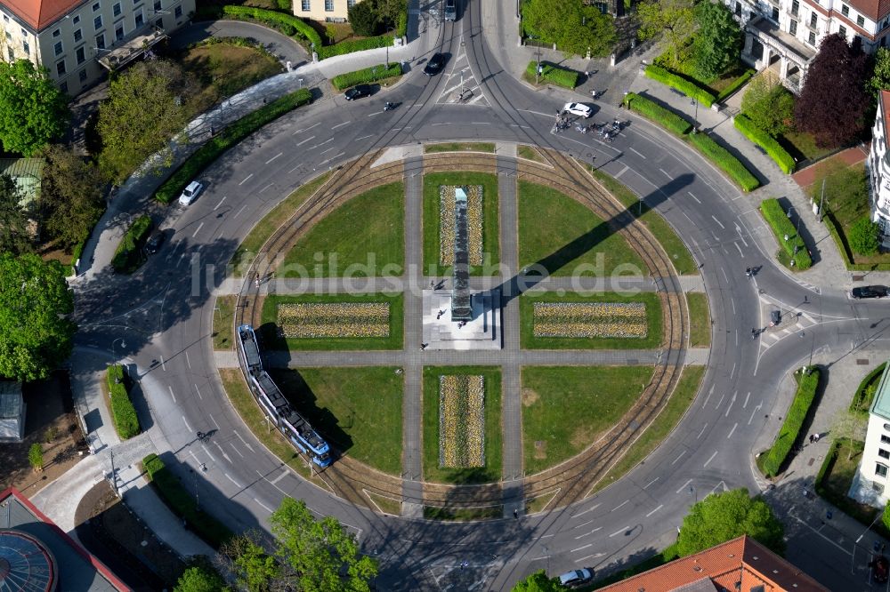 Luftbild München - Karolinenplatz mit Obelisken in München Maxvorstadt im Bundesland Bayern