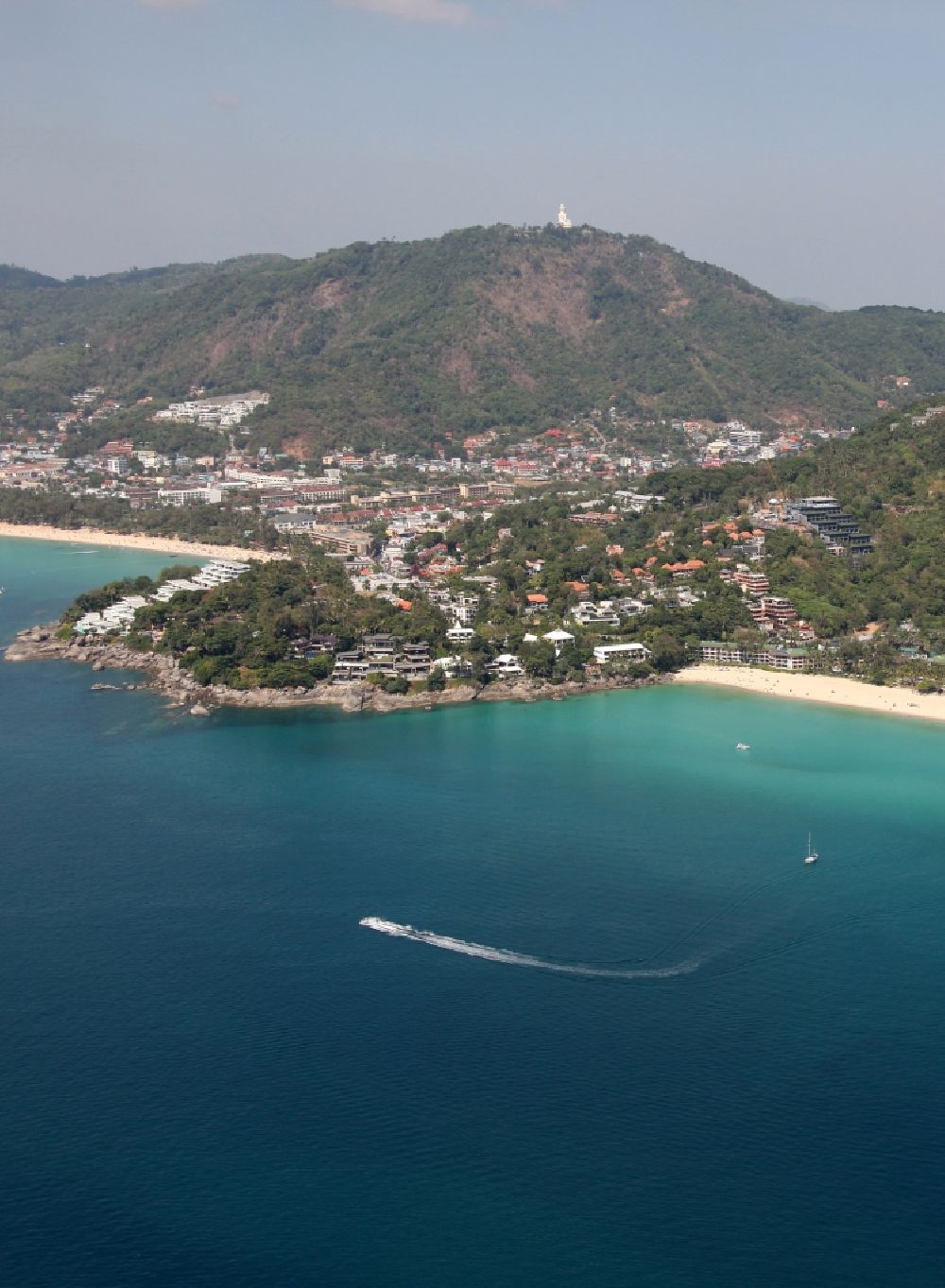 Luftbild Karon - Kata Noi Beach vor der Stadt Karon auf der Insel Phuket in Thailand
