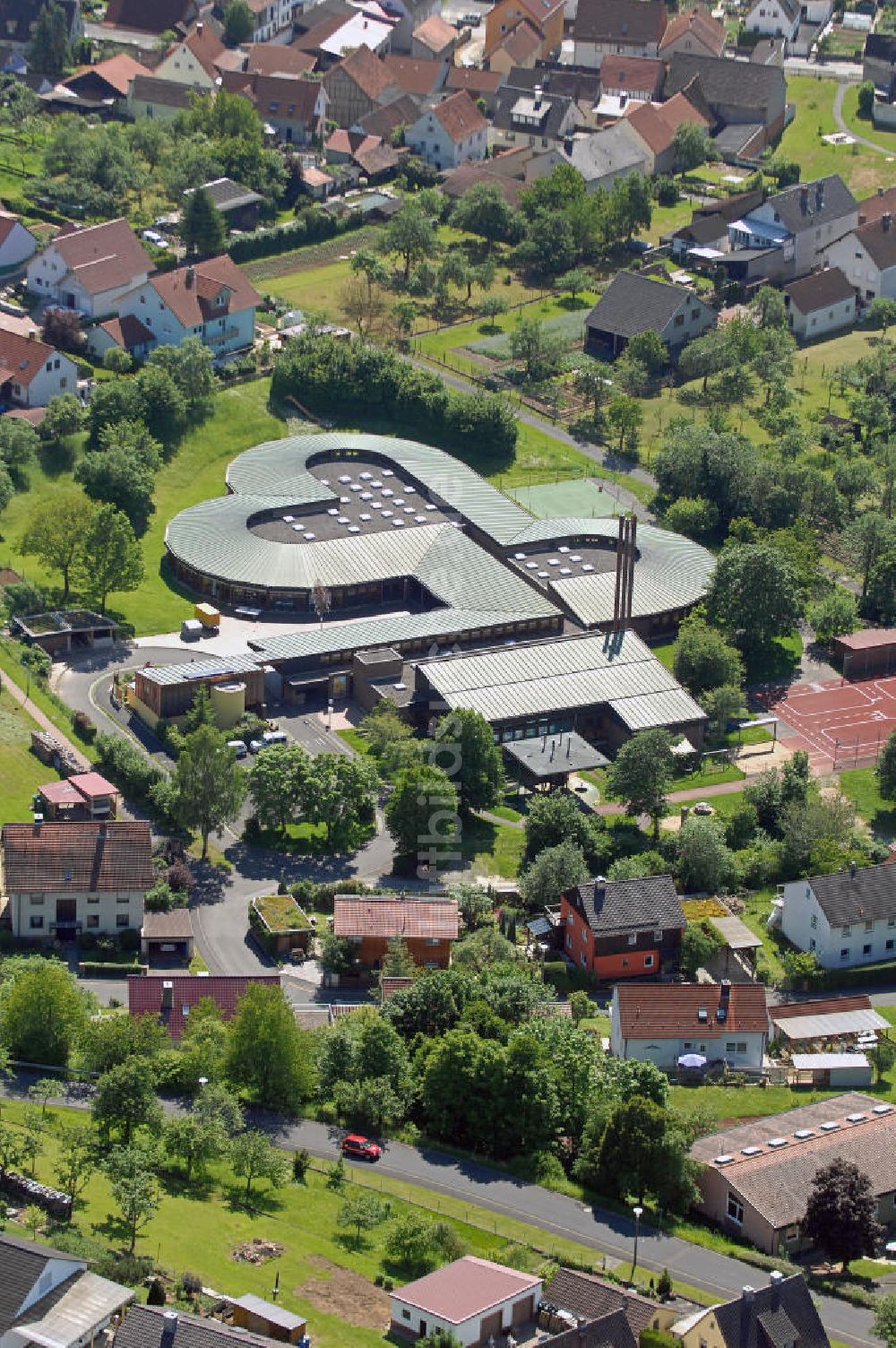 Luftaufnahme Fuchsstadt - Katharinen-Schule Fuchsstadt