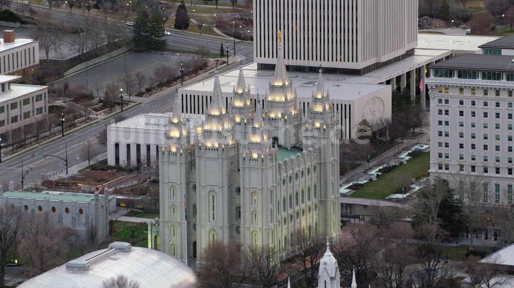 Salt Lake City von oben - Kathedrale Salt Lake Temple in Salt Lake City in Utah, USA
