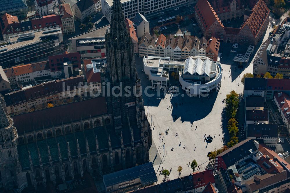 Luftbild Ulm - Kathedrale Ulmer Münster am Münsterplatz in Ulm im Bundesland Baden-Württemberg
