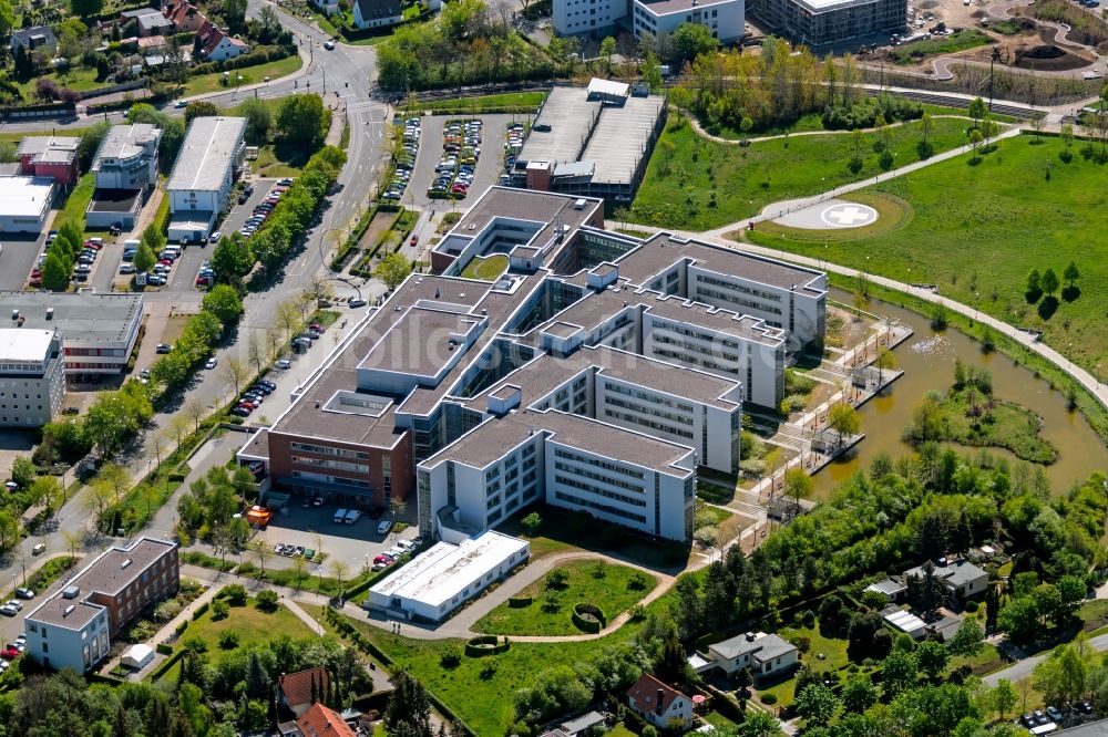 Luftaufnahme Erfurt - Katholisches Krankenhaus „ St. Johann Nepomuk ” im Ortsteil Windischholzhausen in Erfurt im Bundesland Thüringen, Deutschland