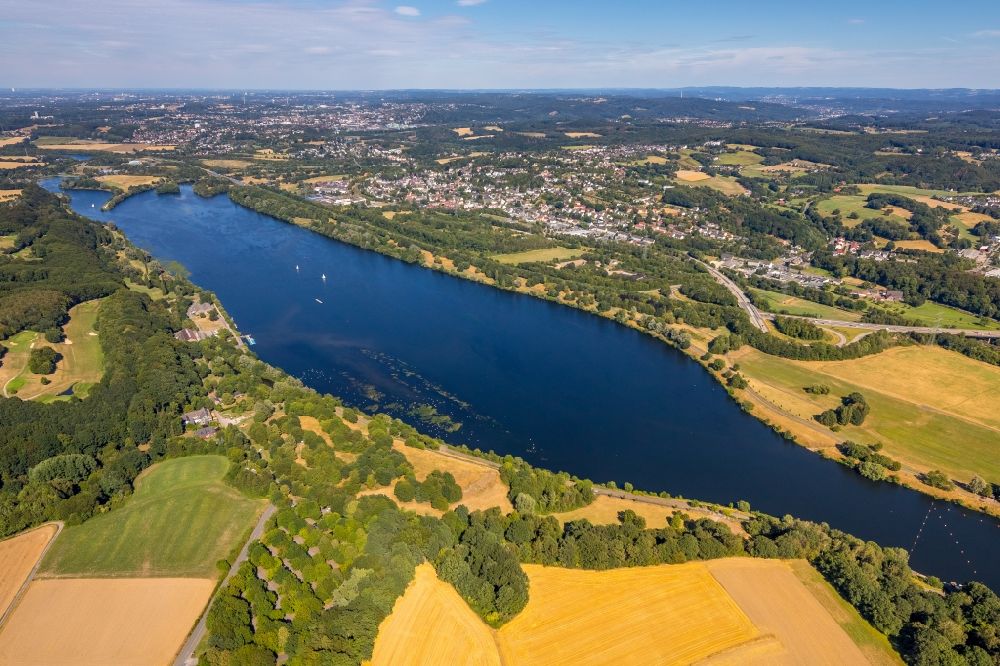 Witten aus der Vogelperspektive: Kemnader See in Witten im Bundesland Nordrhein-Westfalen, Deutschland