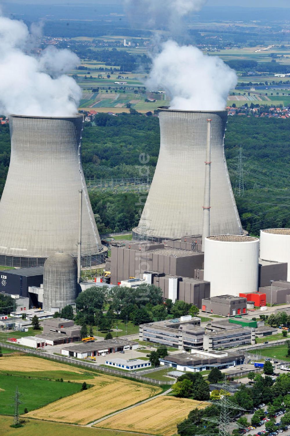 Gundremmingen von oben - Kernkraftwerk Gundremmingen / Bayern