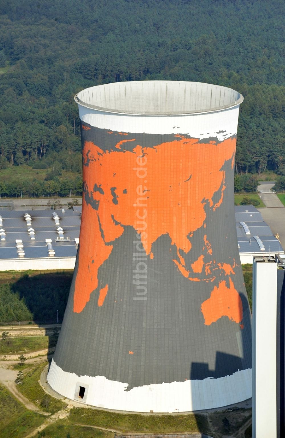Meppen von oben - Kühlturm auf dem Gelände des ehemaligen Kraftwerk Meppen-Hüntel in Niedersachsen