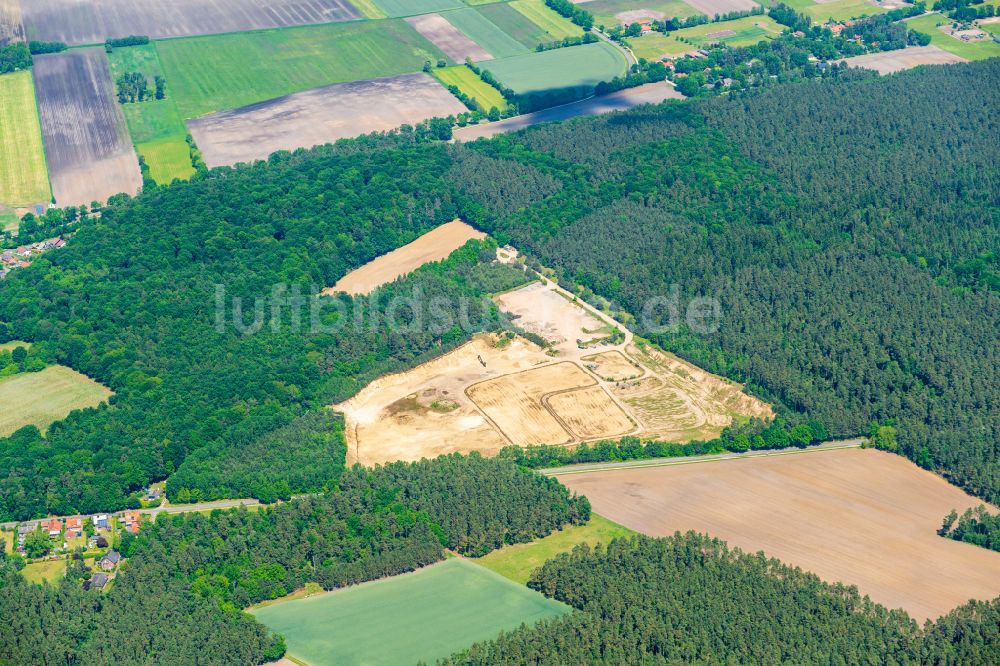 Rullstorf von oben - Kies- Tagebau der Kieswerk Menneke Karls GmbH in Rullstorf im Bundesland Niedersachsen, Deutschland