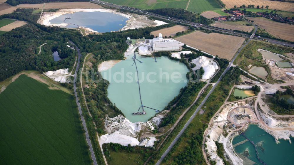 Uhry aus der Vogelperspektive: Kies- Tagebau Schlingmeier Quarzsand - Werk in Uhry im Bundesland Niedersachsen, Deutschland