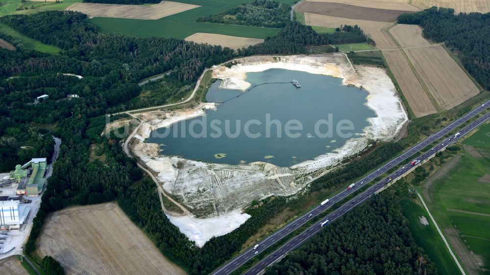 Uhry von oben - Kies- Tagebau Schlingmeier Quarzsand - Werk in Uhry im Bundesland Niedersachsen, Deutschland
