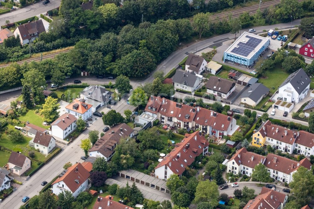 Luftbild München - Kiesel Solution GmbH, Gesellschaft für Gas, Wasser, Heizung und Gebäudetechnik - Bürogebäude des Geschäftshauses in München im Bundesland Bayern, Deutschland