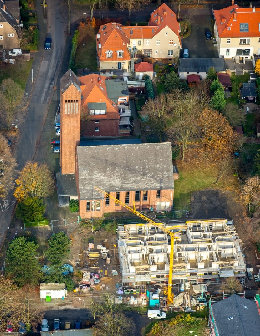 Luftbild Dinslaken - Kirche an der Haldenstraße im Ortsteil Oberlohberg in Dinslaken im Bundesland Nordrhein-Westfalen