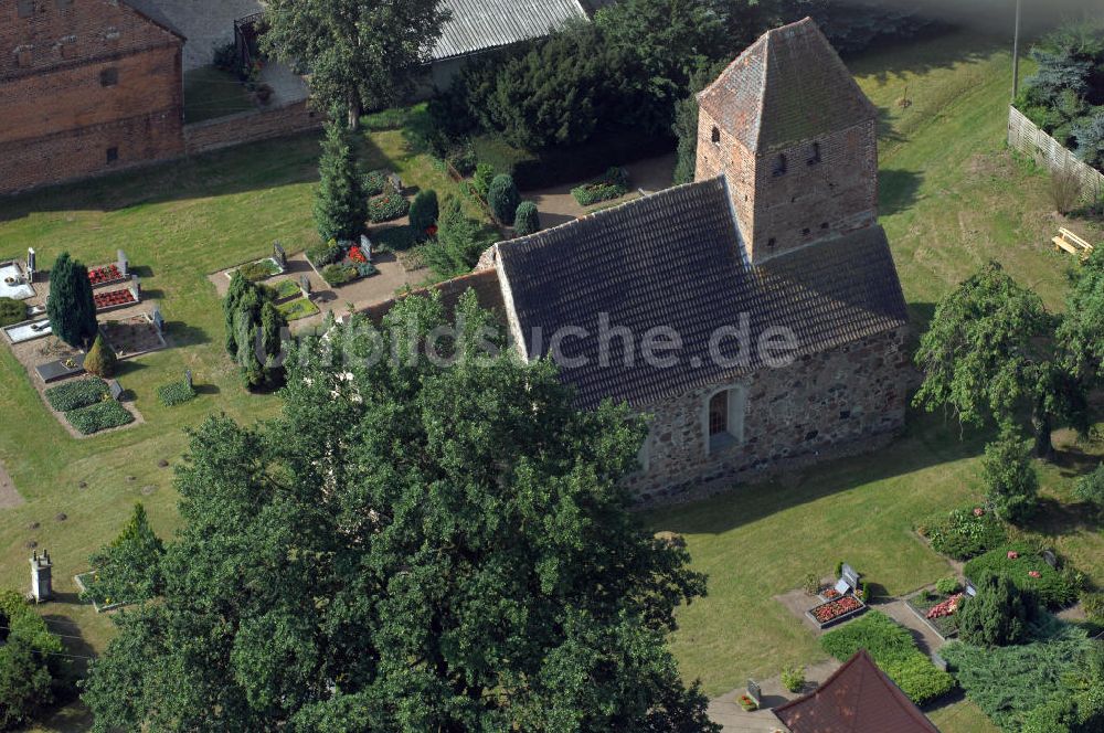 Luftaufnahme Klein Engersen - Kirche in Klein Engersen