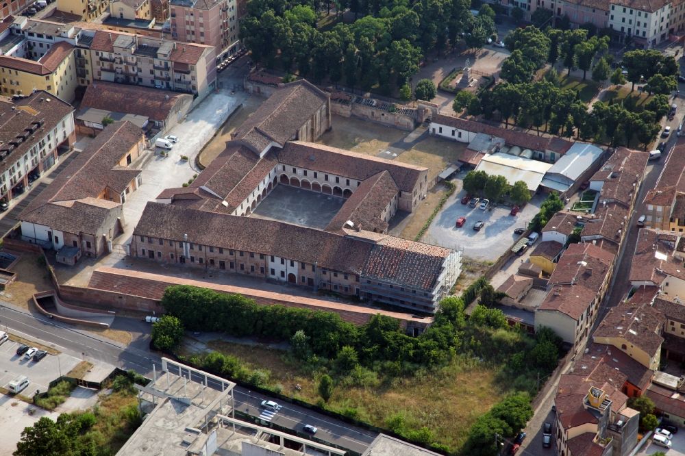 Luftbild Mantua - Kirche Santa Paola in Mantua in der Lombardei, Italien
