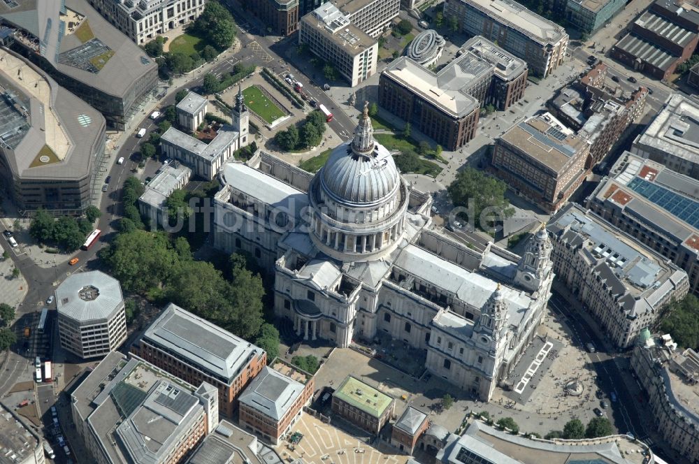 London aus der Vogelperspektive: Kirchenbauwerk St Paul's Cathedral im Stadtbezirk City of London