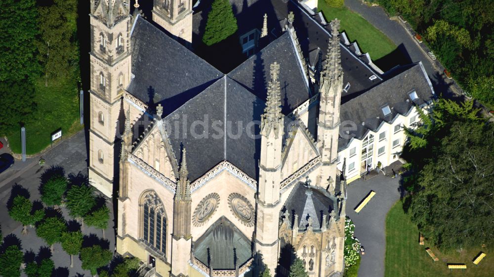 Remagen aus der Vogelperspektive: Kirchengebäude der Apollinariskirche am Apollinarisberg in Remagen im Bundesland Rheinland-Pfalz
