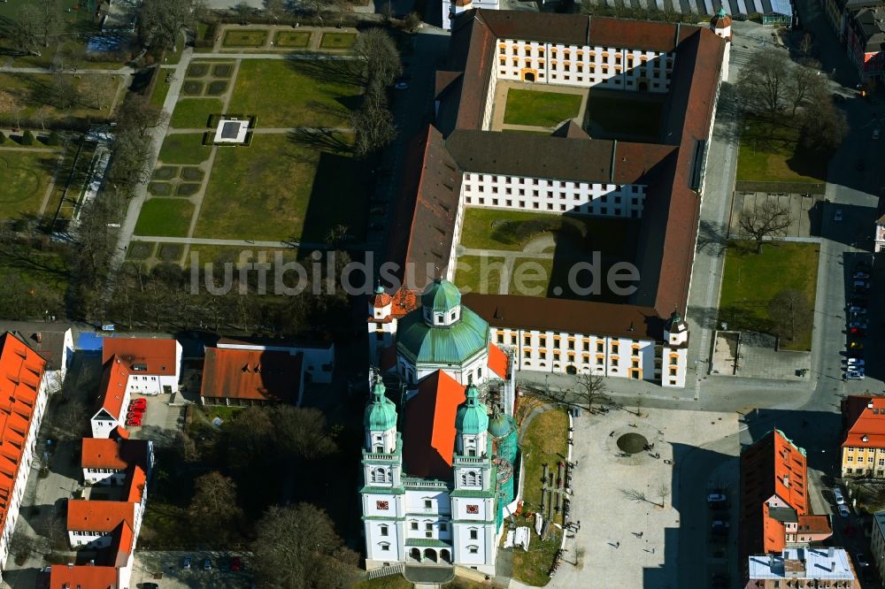 Kempten (Allgäu) aus der Vogelperspektive: Kirchengebäude Basilika St. Lorenz in Kempten (Allgäu) im Bundesland Bayern, Deutschland