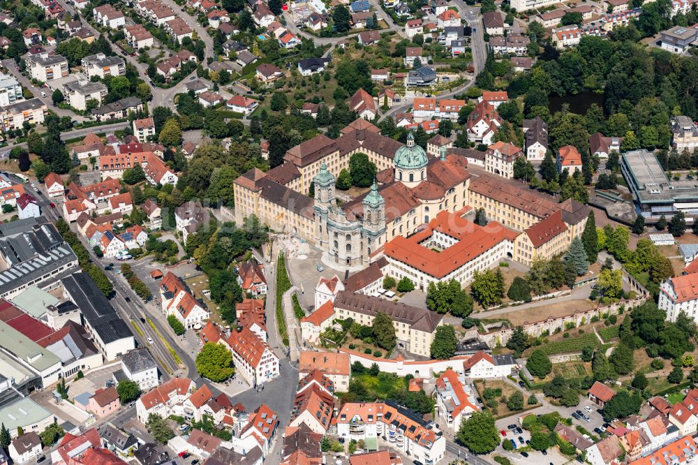 Weingarten von oben - Kirchengebäude Basilika St. Martin in Weingarten im Bundesland Baden-Württemberg, Deutschland