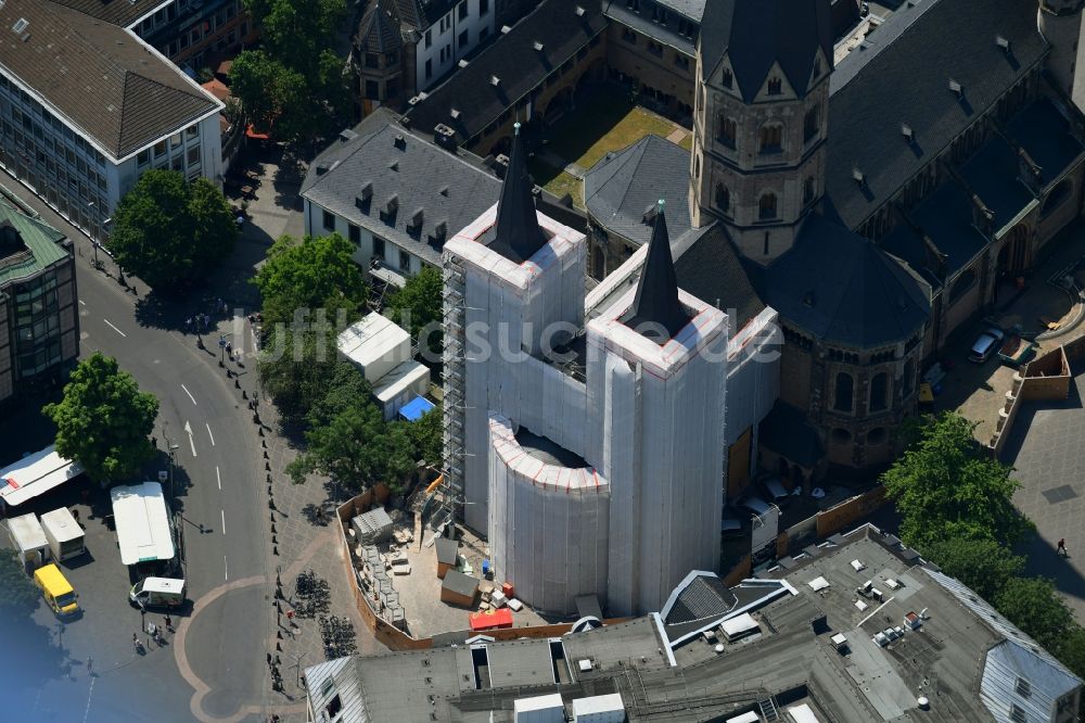 Luftbild Bonn - Kirchengebäude Bonner Münster am Münsterplatz in Bonn im Bundesland Nordrhein-Westfalen, Deutschland