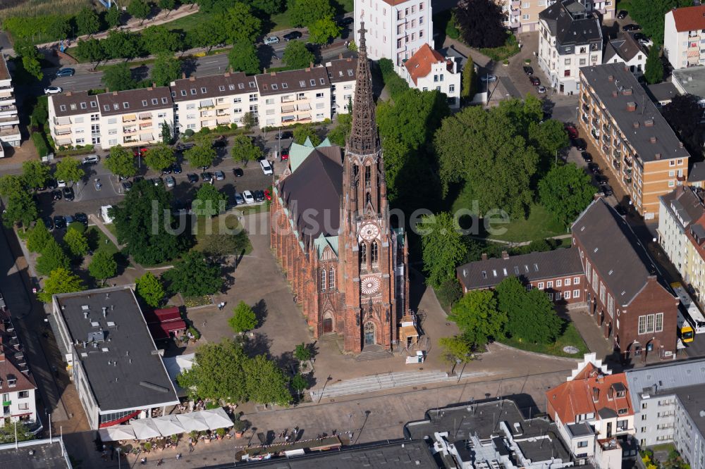 Bremerhaven aus der Vogelperspektive: Kirchengebäude Bürgermeister-Smidt-Gedächtniskirche in Bremerhaven im Bundesland Bremen, Deutschland
