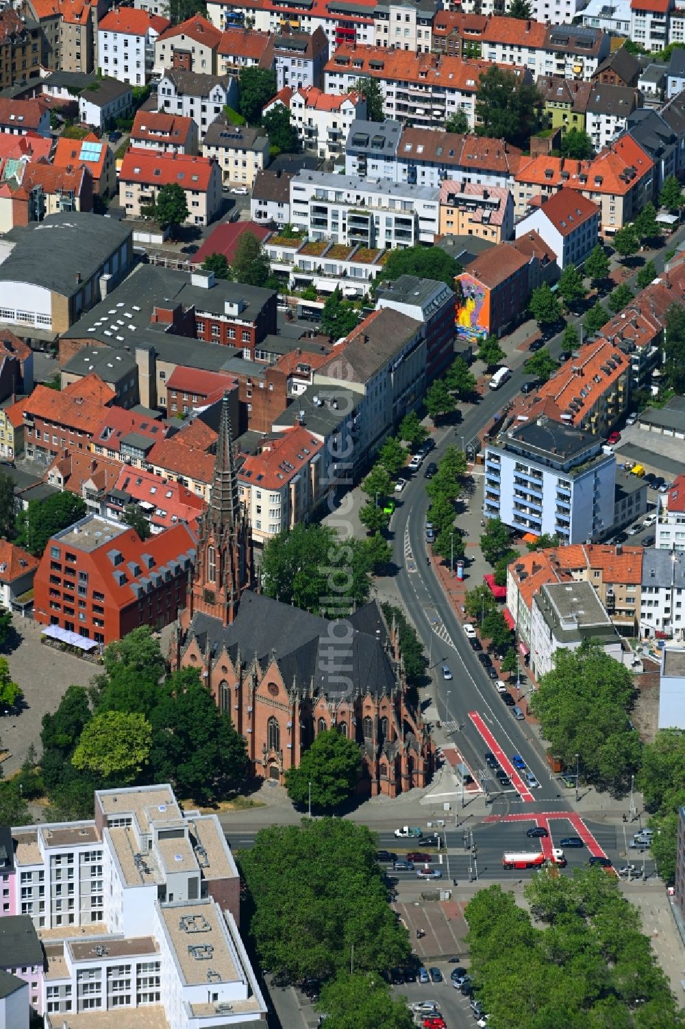 Luftaufnahme Hannover - Kirchengebäude Christuskirche in Hannover im Bundesland Niedersachsen, Deutschland
