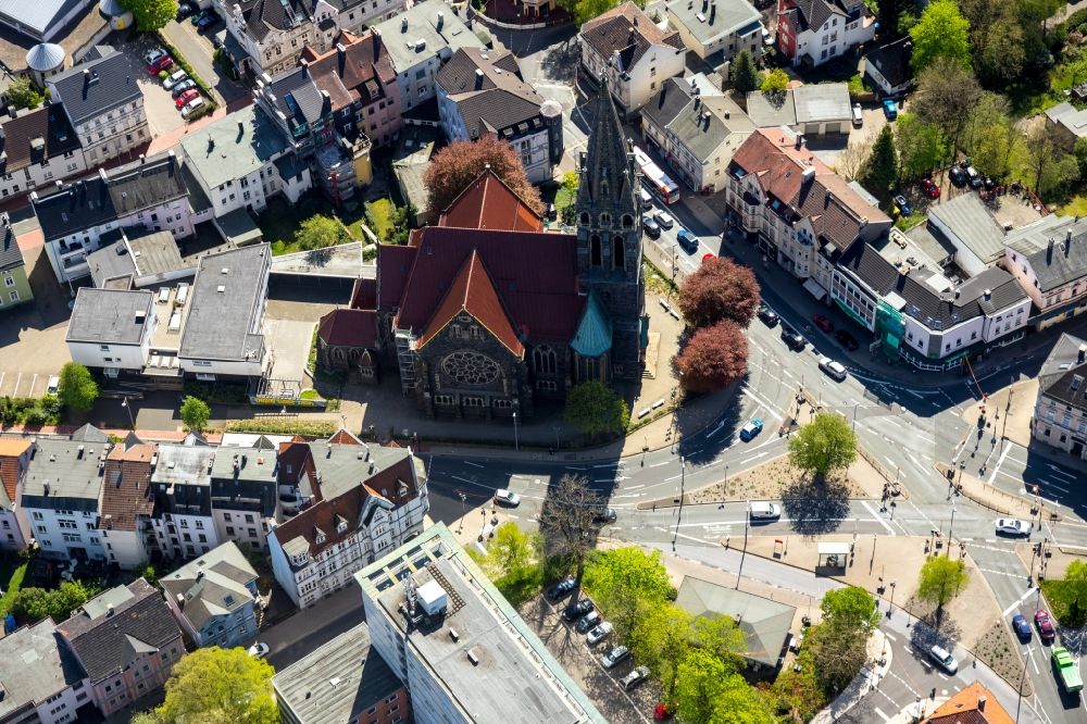 Lüdenscheid von oben - Kirchengebäude der Christuskirche in Lüdenscheid im Bundesland Nordrhein-Westfalen, Deutschland