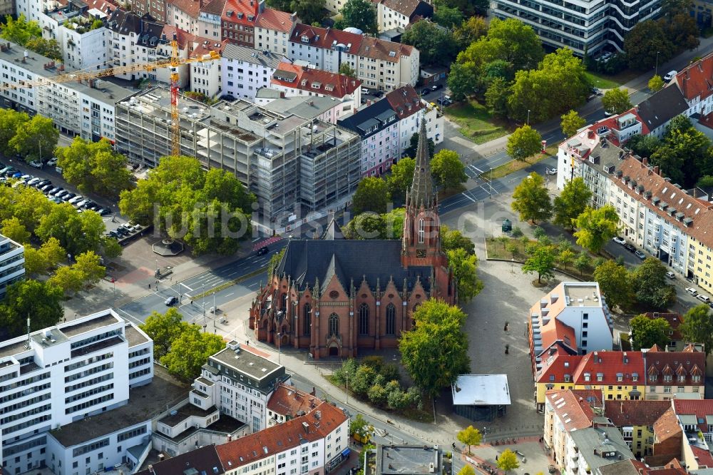 Luftbild Hannover - Kirchengebäude der Christuskirche im Stadtteil Nordstadt in Hannover im Bundesland Niedersachsen