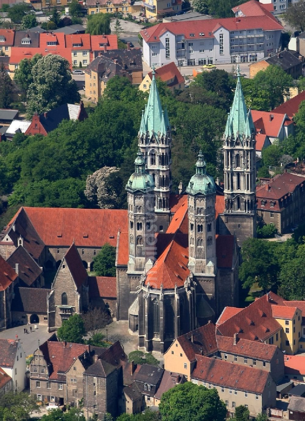 Luftbild Naumburg (Saale) - Kirchengebäude des Domes in der Altstadt in Naumburg (Saale) im Bundesland Sachsen-Anhalt, Deutschland