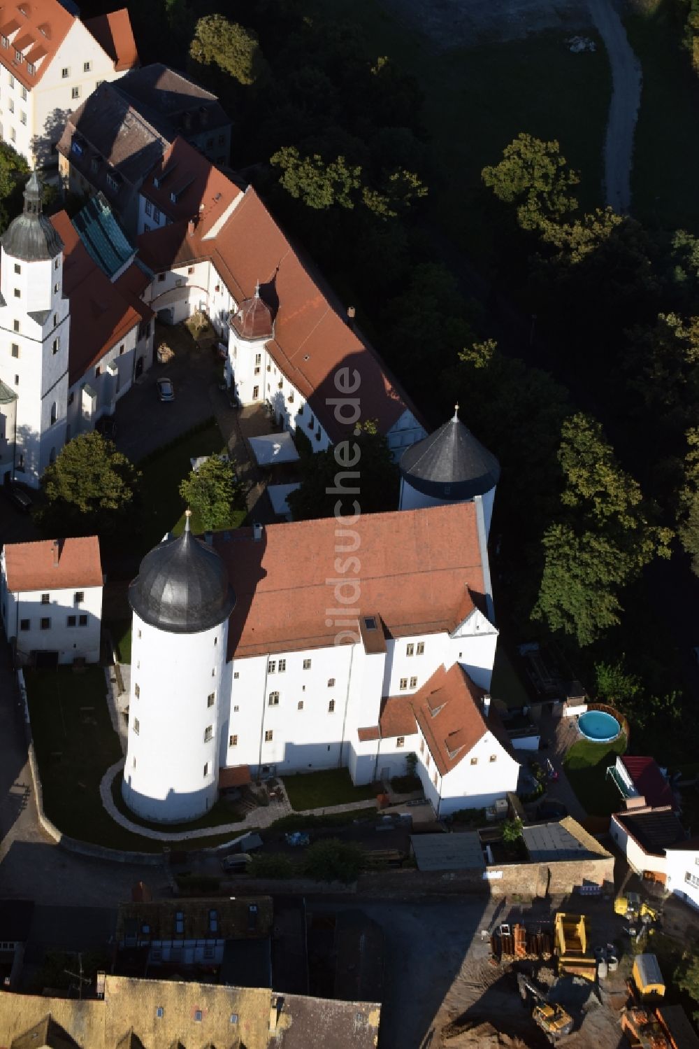 Wurzen aus der Vogelperspektive: Kirchengebäude am Domplatz in Wurzen im Bundesland Sachsen