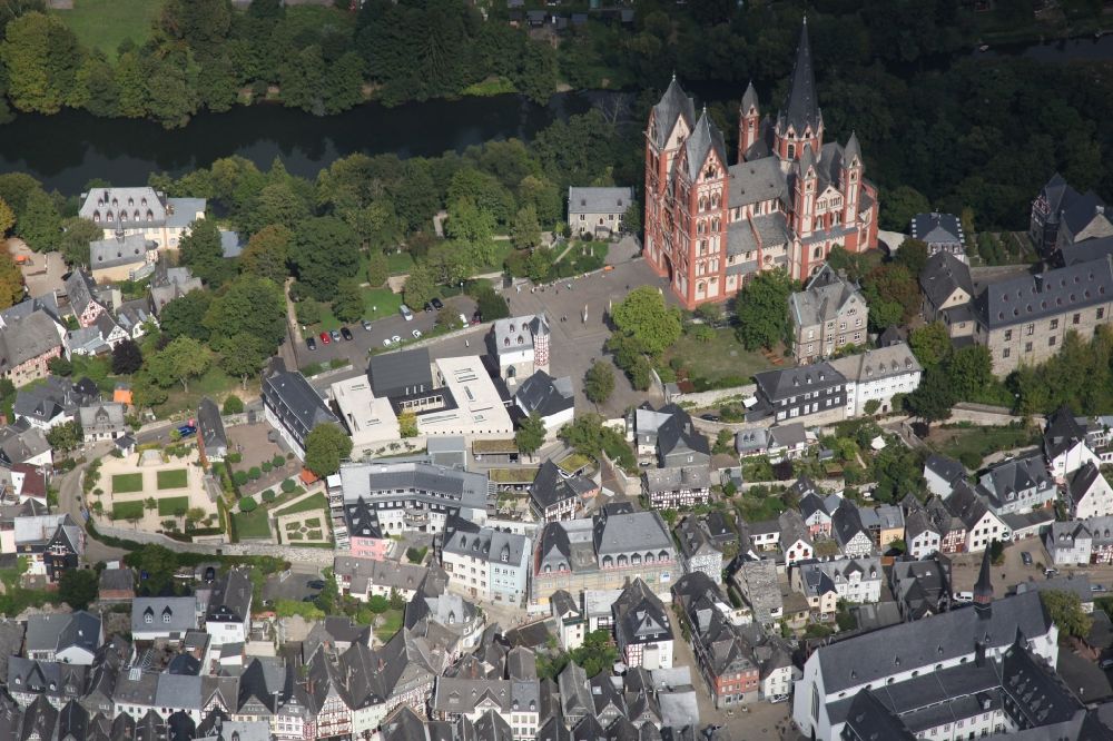 Luftbild Limburg an der Lahn - Kirchengebäude des Doms Sankt Georg in Limburg an der Lahn im Bundesland Hessen