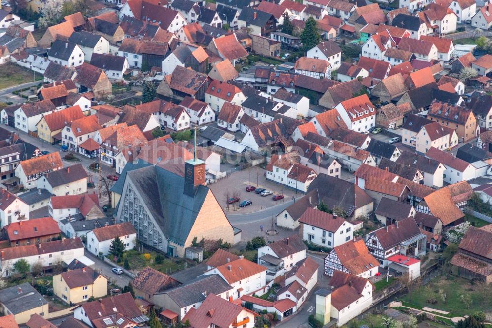 Luftbild Leimersheim - Kirchengebäude in der Dorfmitte in Leimersheim im Bundesland Rheinland-Pfalz, Deutschland