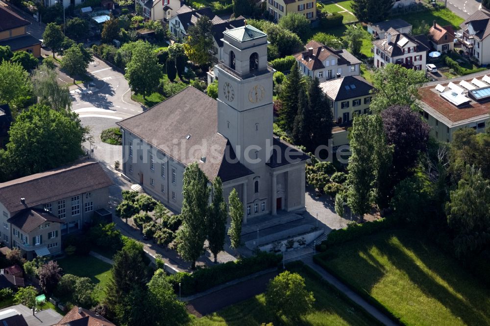 Arbon von oben - Kirchengebäude der evangelische Kirchengemeinde Arbon in Arbon im Kanton Thurgau, Schweiz
