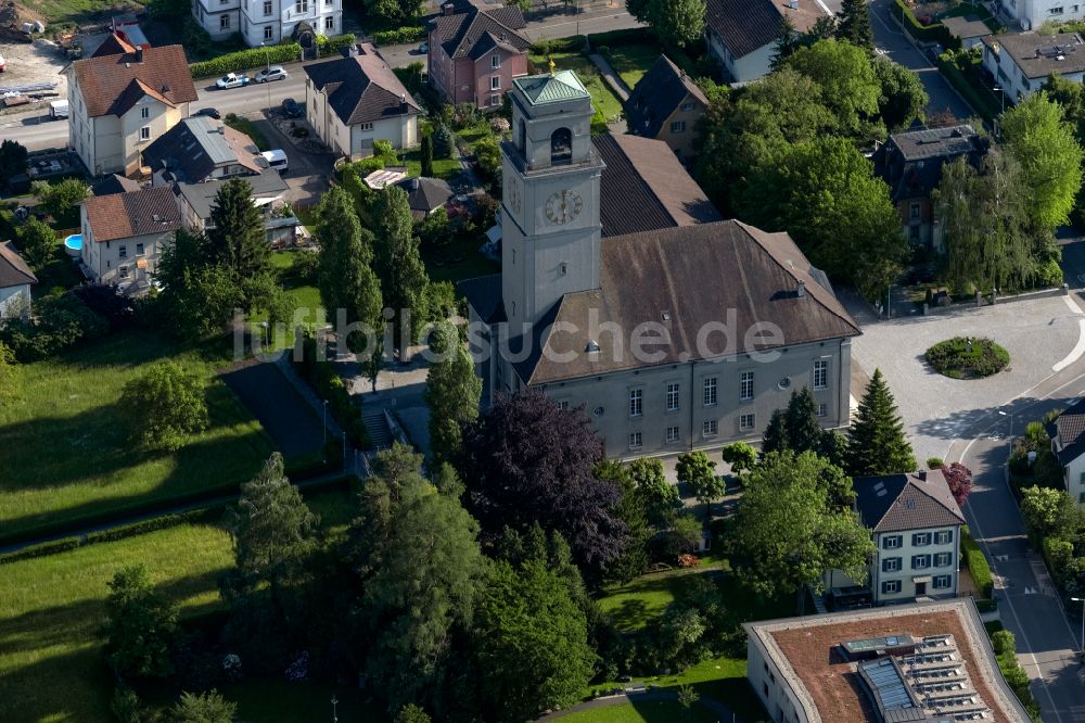 Arbon aus der Vogelperspektive: Kirchengebäude der evangelische Kirchengemeinde Arbon in Arbon im Kanton Thurgau, Schweiz