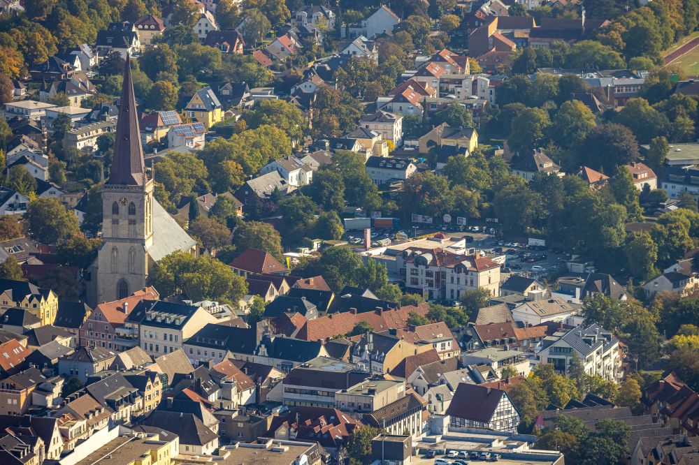Unna aus der Vogelperspektive: Kirchengebäude Evangelische Stadtkirche in Unna im Bundesland Nordrhein-Westfalen, Deutschland