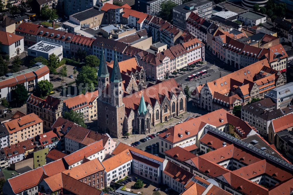 Luftbild Braunschweig - Kirchengebäude der evangelischen Sankt Martinikirche in Braunschweig im Bundesland Niedersachsen, Deutschland