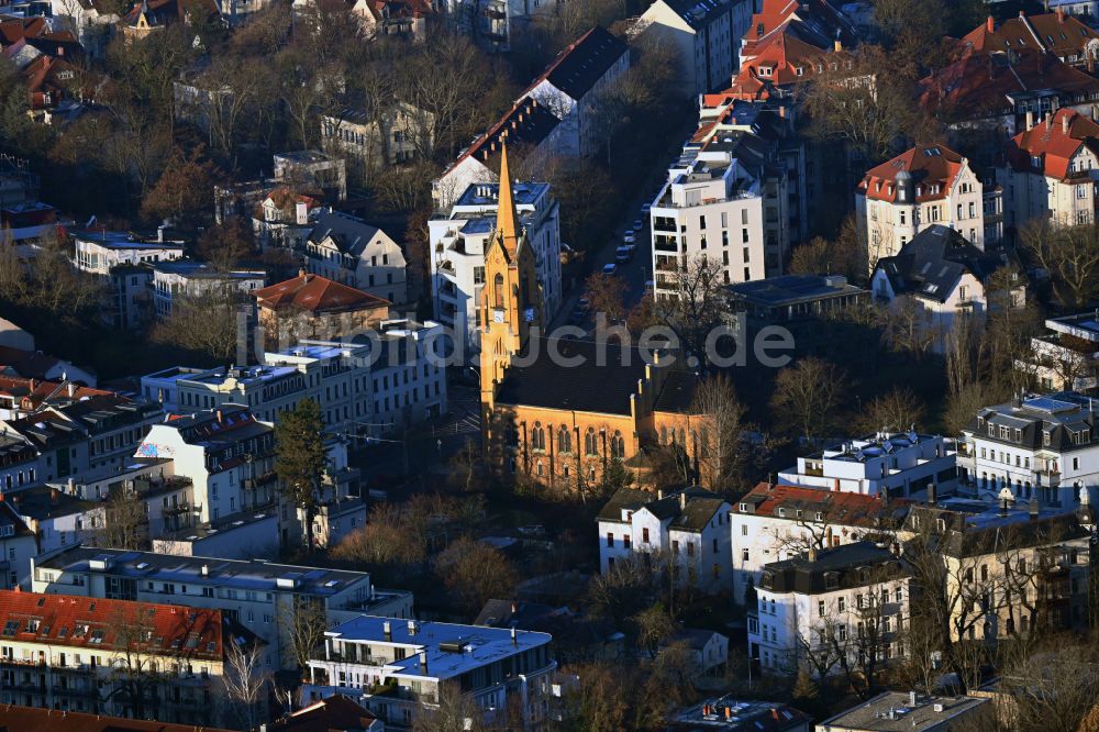 Leipzig von oben - Kirchengebäude Friedenskirche in Leipzig im Bundesland Sachsen, Deutschland