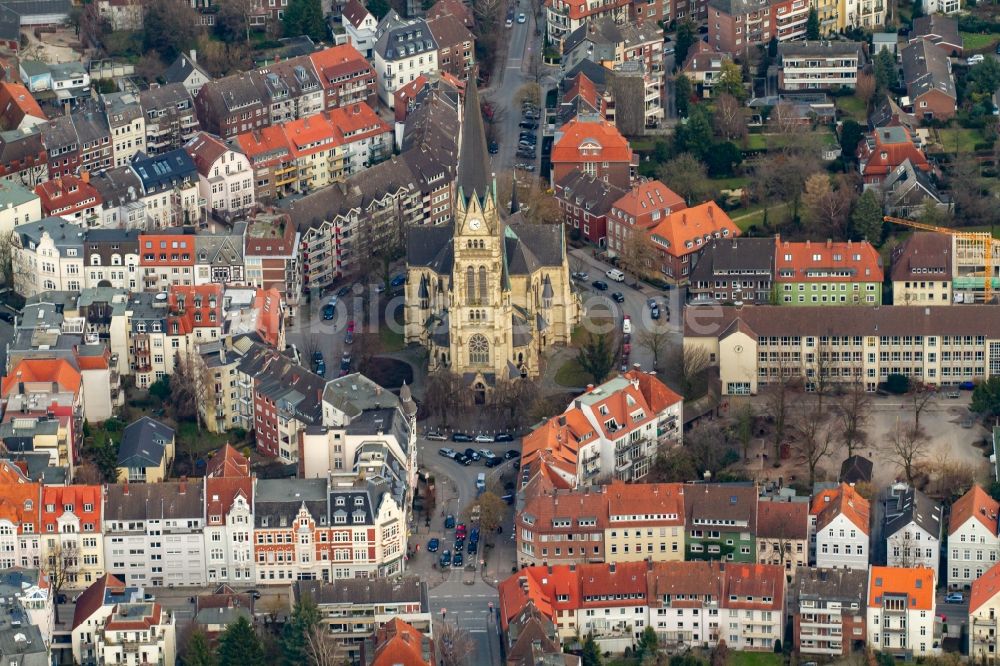 Münster von oben - Kirchengebäude Heilig-Kreuz-Kirche im Kreuzviertel in Münster im Bundesland Nordrhein-Westfalen, Deutschland