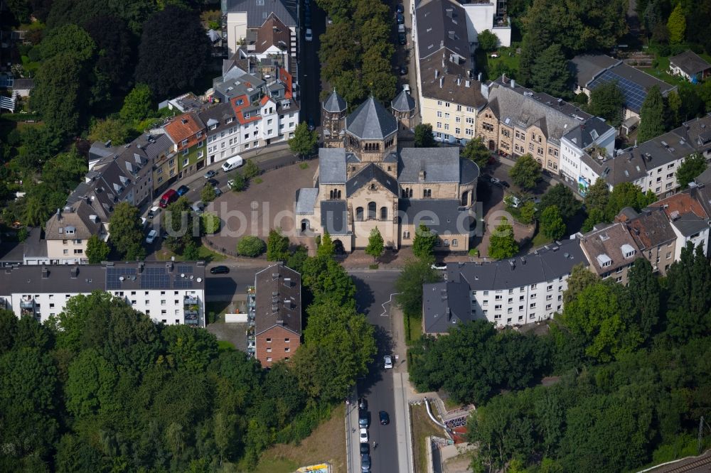 Luftaufnahme Aachen - Kirchengebäude Herz-Jesu Kirche Frankenberger Dom an der Viktoriaallee in Aachen im Bundesland Nordrhein-Westfalen, Deutschland