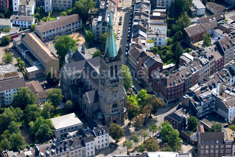 Aachen aus der Vogelperspektive: Kirchengebäude St. Jakob in Aachen im Bundesland Nordrhein-Westfalen, Deutschland