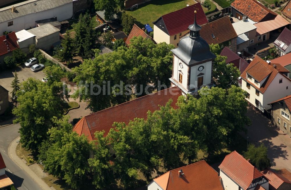 Luftbild Schönewerda - Kirchengebäude St. Johannis in der Dorfmitte in Schönewerda im Bundesland Thüringen, Deutschland