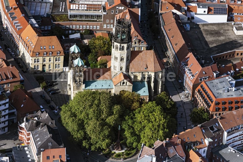 Luftaufnahme Münster - Kirchengebäude der katholischen Kirche St. Ludgeri in Münster im Bundesland Nordrhein-Westfalen