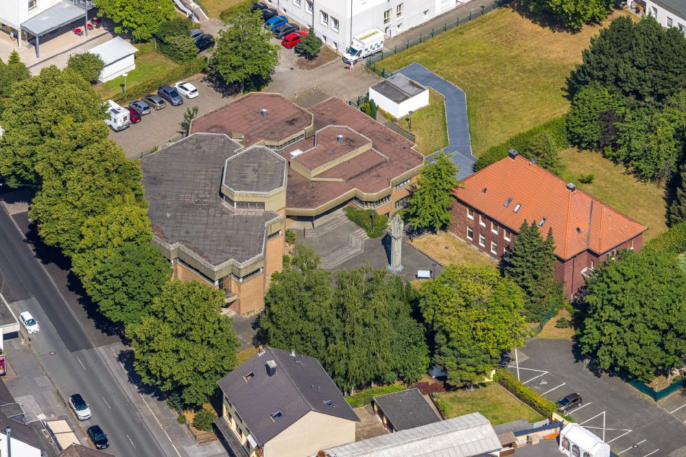 Luftbild Dortmund - Kirchengebäude des Katholisches Pfarramt St. Aloysius in Dortmund im Bundesland Nordrhein-Westfalen, Deutschland
