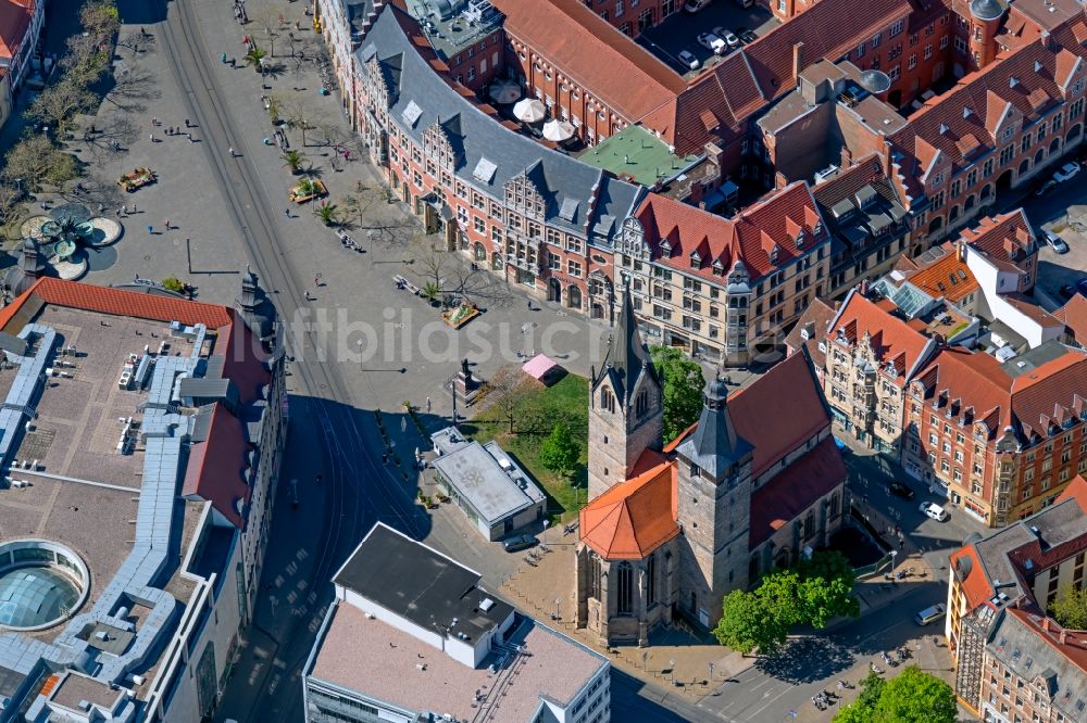 Luftaufnahme Erfurt - Kirchengebäude Kaufmannskirche im Ortsteil Altstadt in Erfurt im Bundesland Thüringen, Deutschland