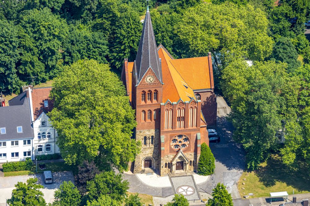 Herne aus der Vogelperspektive: Kirchengebäude Lutherkirche in Herne im Bundesland Nordrhein-Westfalen, Deutschland